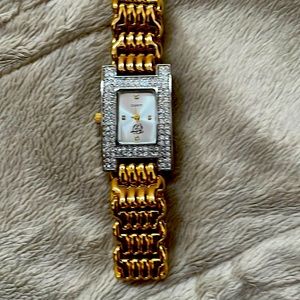 ELIZABETH TAYLOR WHITE DIAMONDS WATCH